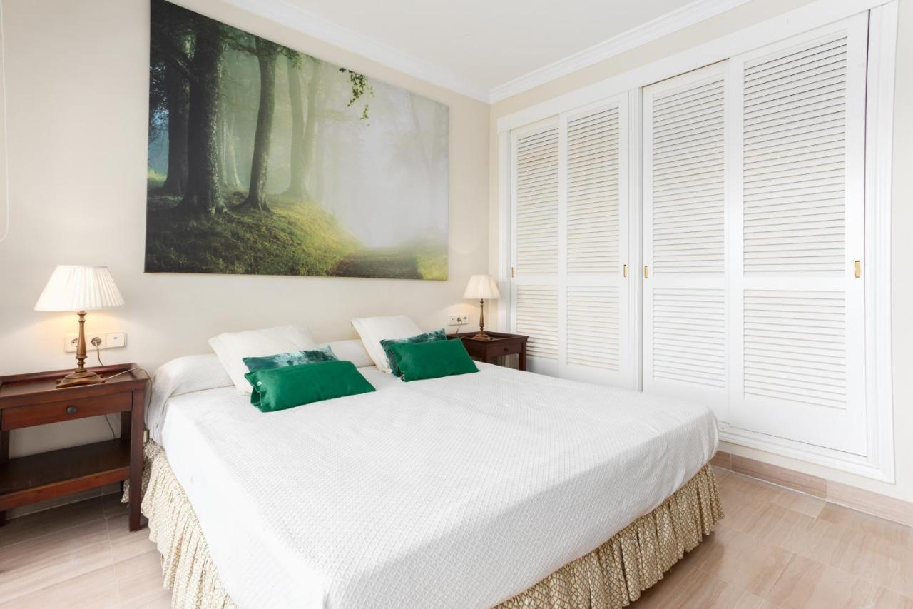 Homeforguest Front Line Beach Apartment In Hacienda Playa Marbella Bagian luar foto