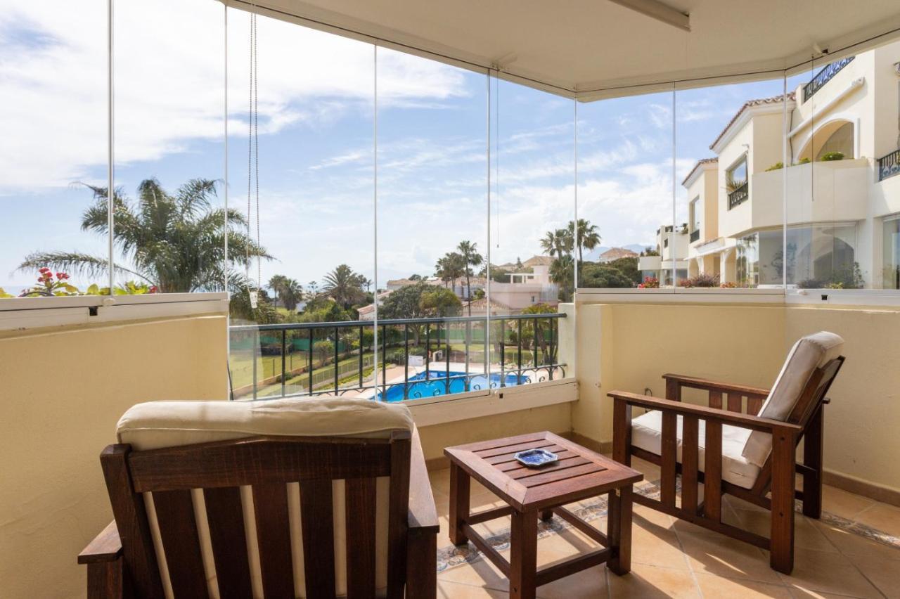 Homeforguest Front Line Beach Apartment In Hacienda Playa Marbella Bagian luar foto